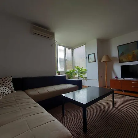 Compass 4 - Central Cosy * Skopje