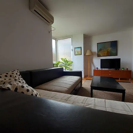 Apartment Compass 4 - Central Cosy Skopje